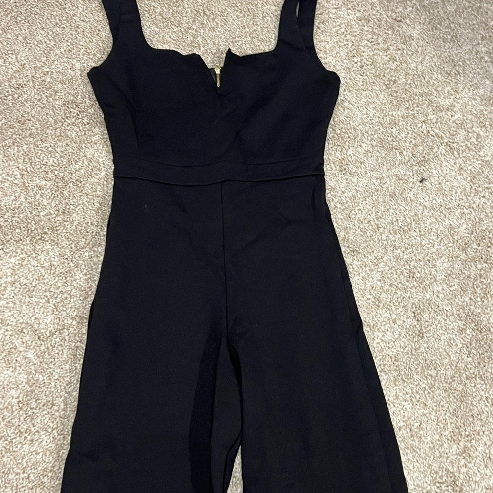 Chic Black Sleeveless Jumpsuit